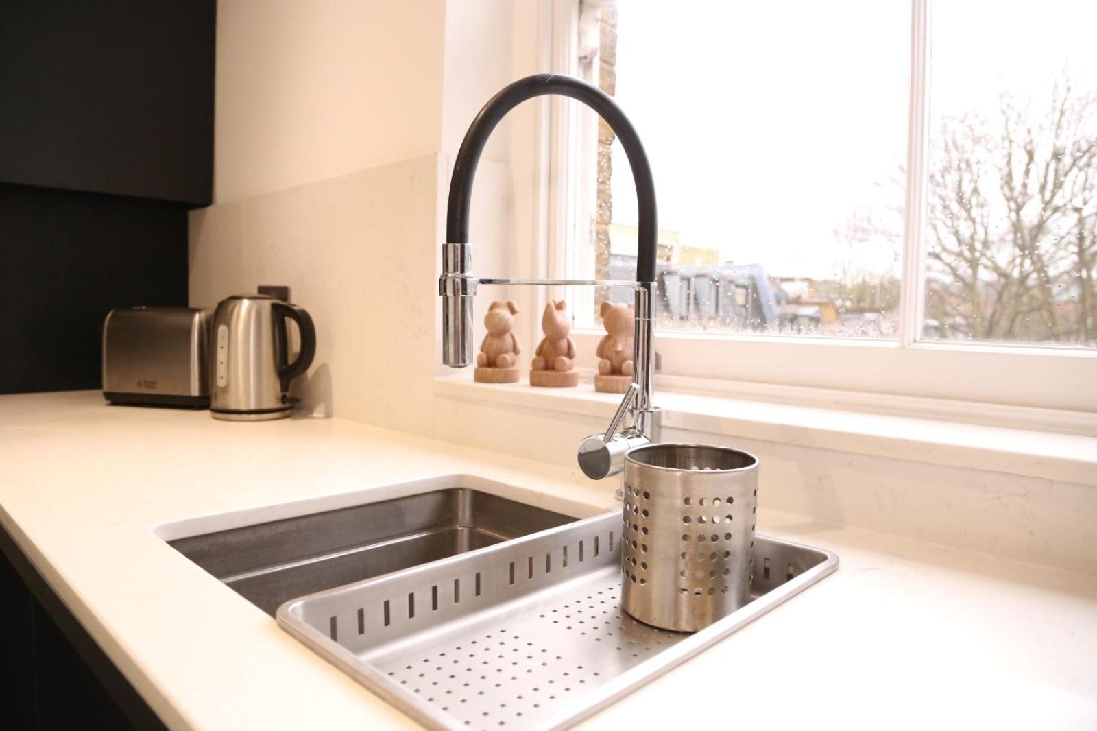 Star London Edgware Road 2-Bed Haven Apartment ภายนอก รูปภาพ