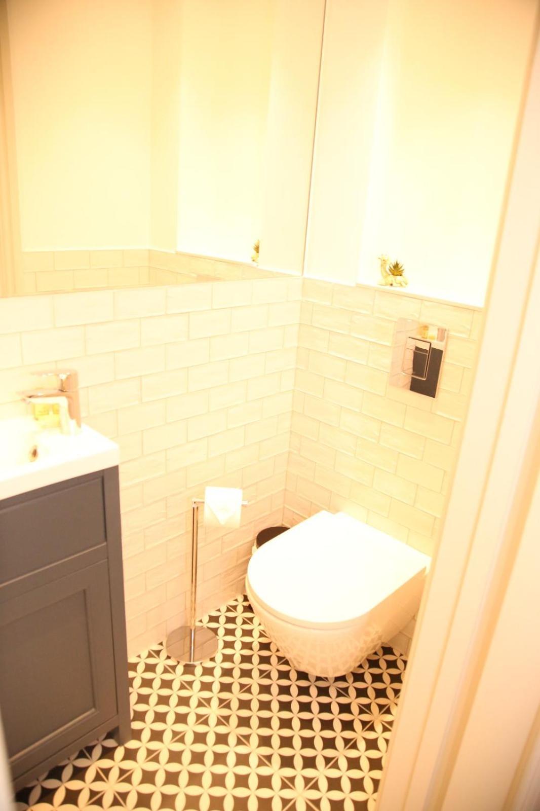 Star London Edgware Road 2-Bed Haven Apartment ภายนอก รูปภาพ